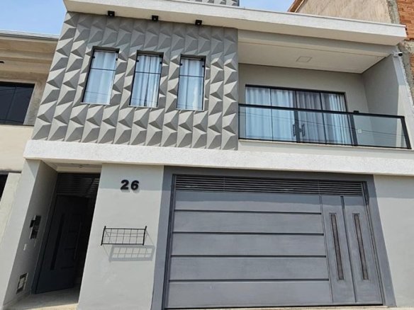 Casa de 175m² Com Área Gourmet á Venda em Cambuí MG Cód. 2026 (33)