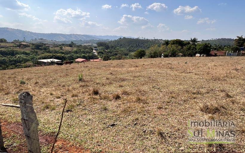 Terreno Industrial de 14.047m² com ótima topografia e aproveitamento à Venda Cód. 2038 (3)