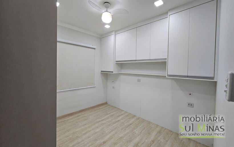 Apartamento de 65m² com móveis planejados à Venda em Cambuí MG Cód. 2043 (11)