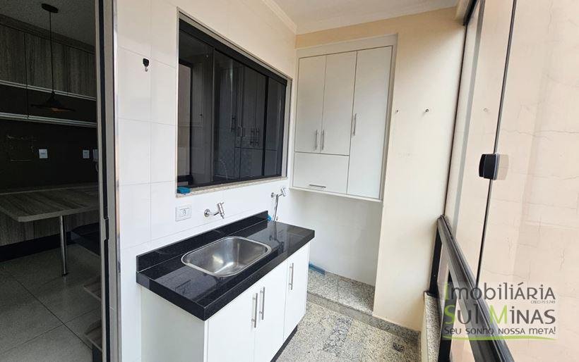 Apartamento de 65m² com móveis planejados à Venda em Cambuí MG Cód. 2043 (4)