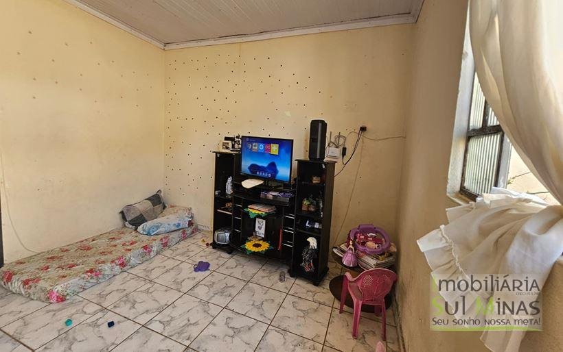 Casa com 3 moradas à Venda em Cambuí MG Cód. 2045 (11)