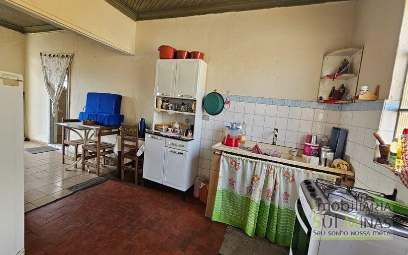 Casa com 3 moradas à Venda em Cambuí MG Cód. 2045 (4)