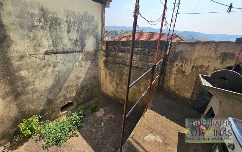 Casa com 3 moradas à Venda em Cambuí MG Cód. 2045 (8)