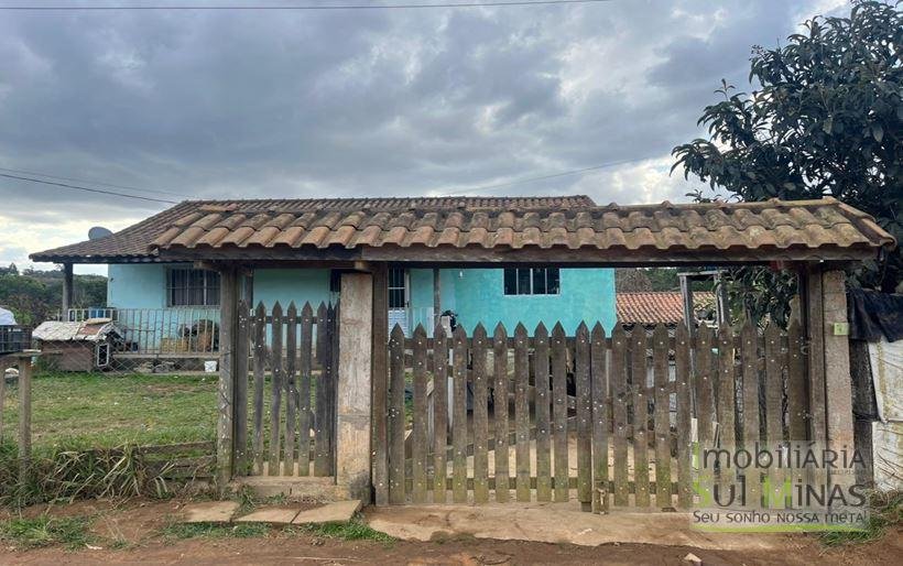 Chácara de 1.390 m² próxima da cidade à Venda em Senador Amaral MG Cód. 2054 (1)