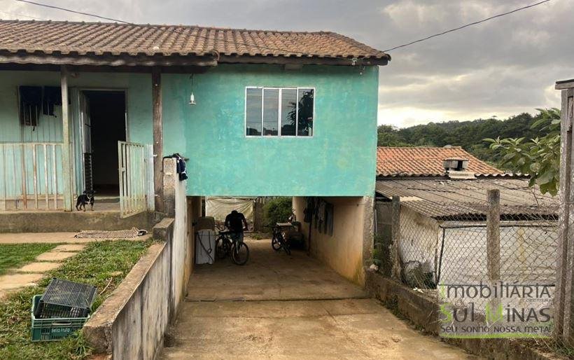 Chácara de 1.390 m² próxima da cidade à Venda em Senador Amaral MG Cód. 2054 (6)