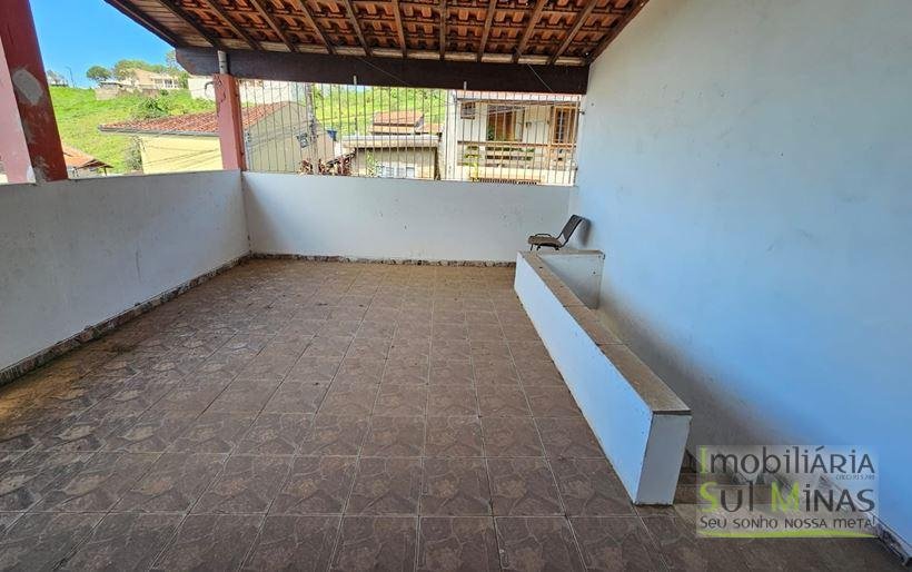 Casa com duas moradas de 165 m² à Venda em Cambuí MG Cód. 2065 (11)