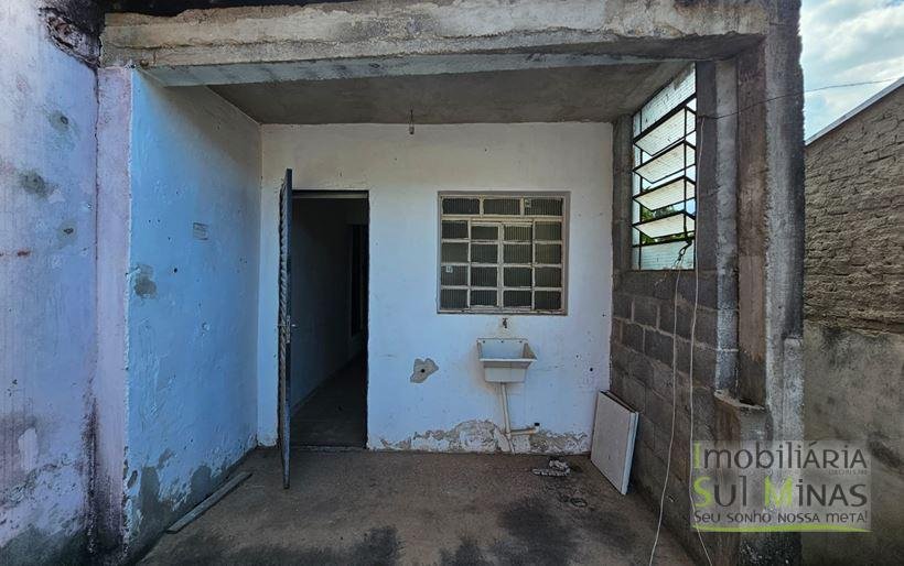 Casa com duas moradas de 165 m² à Venda em Cambuí MG Cód. 2065 (12)