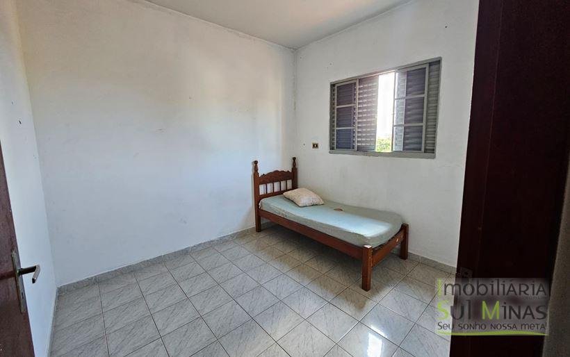 Casa com duas moradas de 165 m² à Venda em Cambuí MG Cód. 2065 (9)