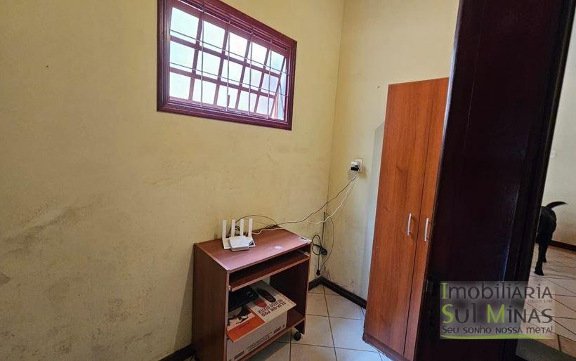 Casa com vista para Serra da Mantiqueira à Venda em Cambuí MG Cód. 2062 (15)