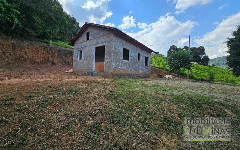 Chácara de 1500m² com casa iniciada à Venda em Estiva MG Cód. 2073 (7)