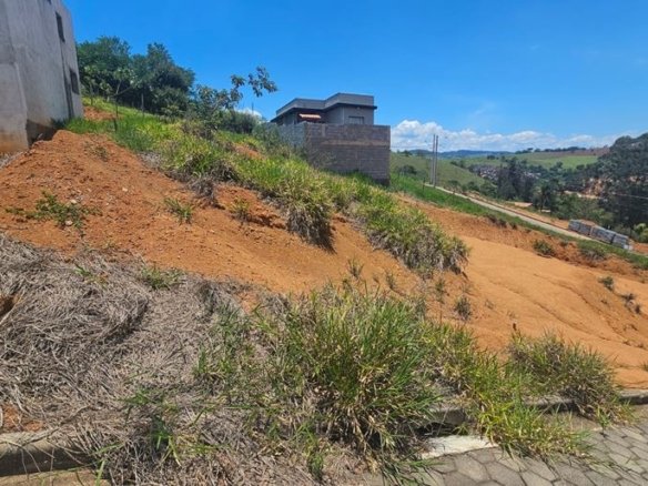 Lote de 160m² em bairro novo à Venda em Cambuí MG Cód. 2070 (1)