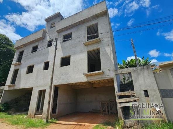 Prédio com 6 apartamentos em fase de acabamento à Venda em Cambuí MG Cód. 2067 (6)