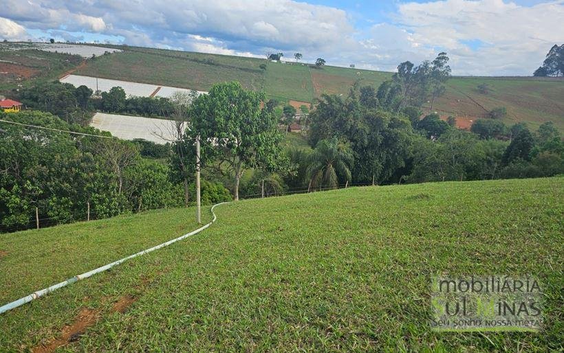 Terreno de 1.000 m² com vista para as montanhas em Estiva MG Cód. 2057 (2)