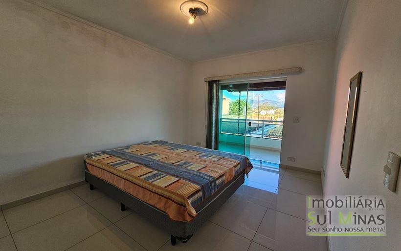 Casa de Alto Padrão com Piscina e Cascata à Venda em Cambuí MG Cód. 2142 (12)