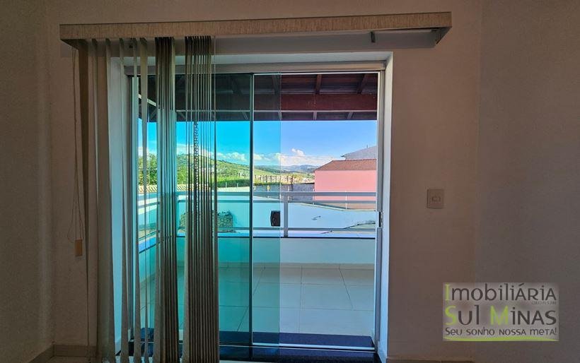 Casa de Alto Padrão com Piscina e Cascata à Venda em Cambuí MG Cód. 2142 (17)