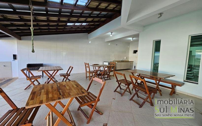 Casa de Alto Padrão com Piscina e Cascata à Venda em Cambuí MG Cód. 2142 (7)