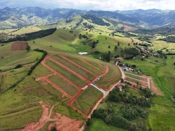 Loteamento Parque das Caneleiras em Cambuí MG Cód. 2139 (9)