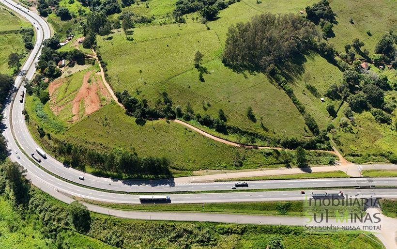Área Industrial com 42.827 m² à Venda em Cambuí MG Cód. 2150 (1)