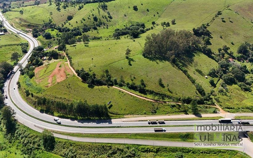 Área Industrial com 42.827 m² à Venda em Cambuí MG Cód. 2150 (3)