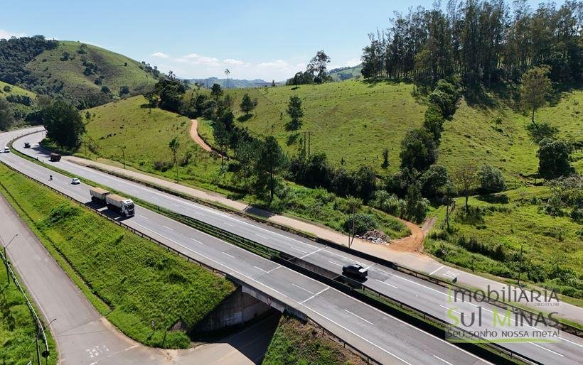 Área Industrial com 42.827 m² à Venda em Cambuí MG Cód. 2150 (4)