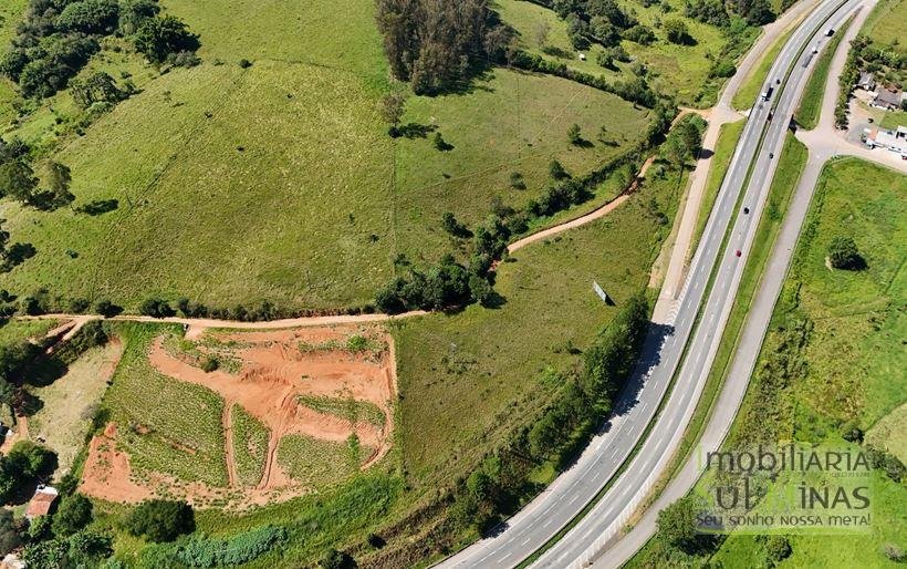 Área Industrial com 42.827 m² à Venda em Cambuí MG Cód. 2150 (5)