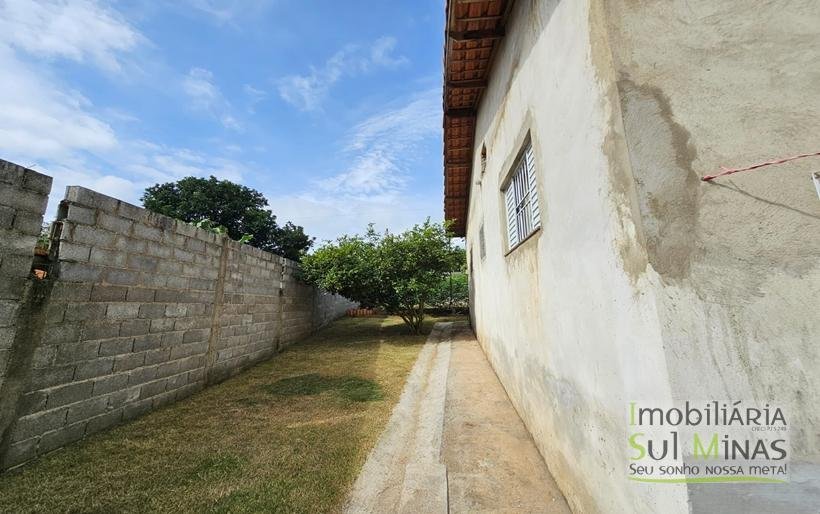 Chácara de 500m² a 4km de Cambui MG à Venda Cod 2162 (5)