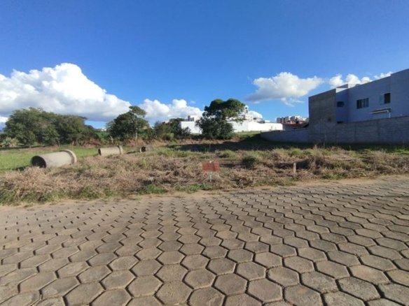 Lote de 320m² plano à Venda em Cambuí MG COD 2159 (3)