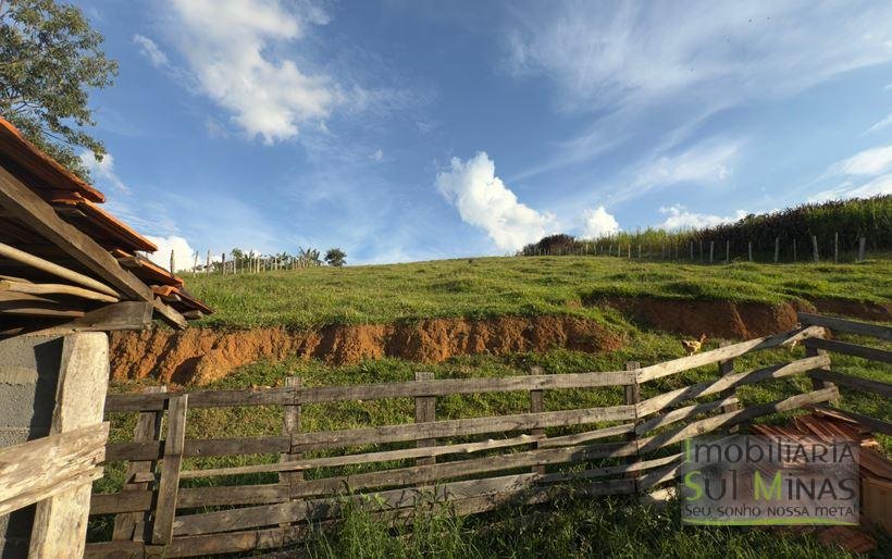 Sítio com 72.000m² à Venda em Cambuí MG COD 2156 (17)