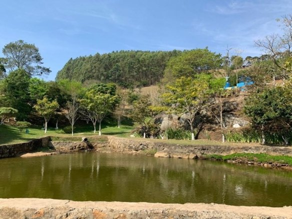 Sítio de 29000m² com Nascentes e tanques de peixe a Venda em Camanducaia MG Cod 2160 (10)
