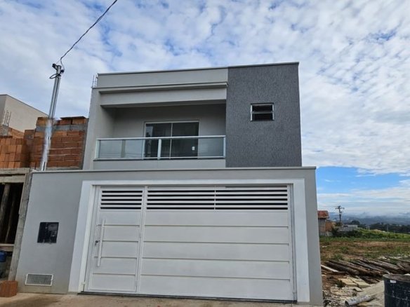 Sobrado com 3 quartos à Venda em Cambuí MG Cód. 2152 (13)