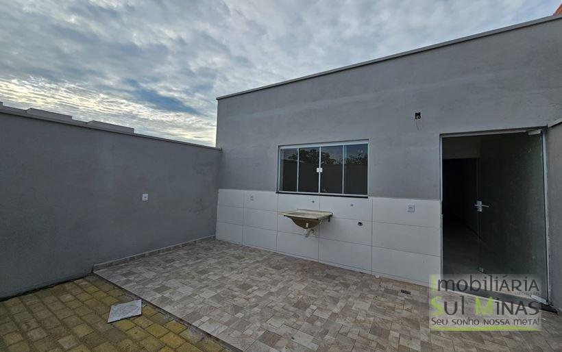 Sobrado com 3 quartos à Venda em Cambuí MG Cód. 2152 (2)