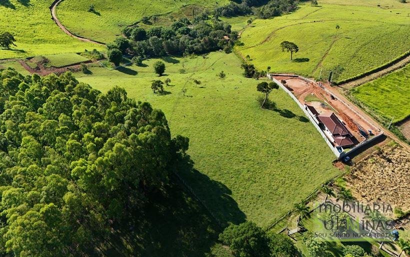 Terreno de 20.000 m² com Ótimo Aproveitamento à Venda no Córrego do Bom Jesus MG Cód. 1855 (7)