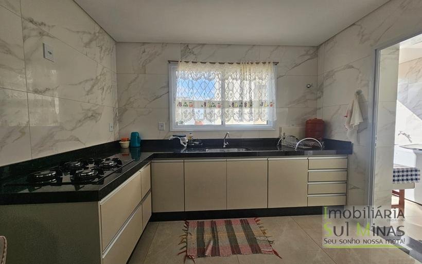 Apartamento com Vista à Venda em Cambuí MG Cod 2173 (7)