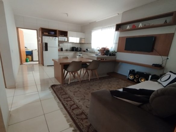 Apartamento em Bairro Tranquilo à Venda em Cambuí MG COD 2185 (27)
