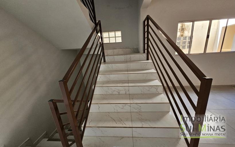 Casa para Locação em Cambuí MG Ampla, Confortável e Bem Localizada! COD 2189 (40)