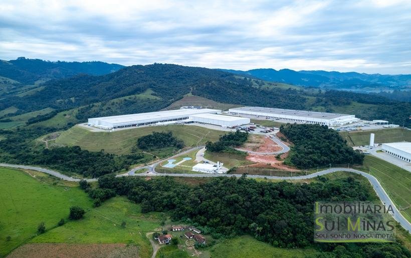 Galpão para Locação Em Extrema MG com 9.304,92 m² em Condomínio Cod 2182 (3) (Copy)