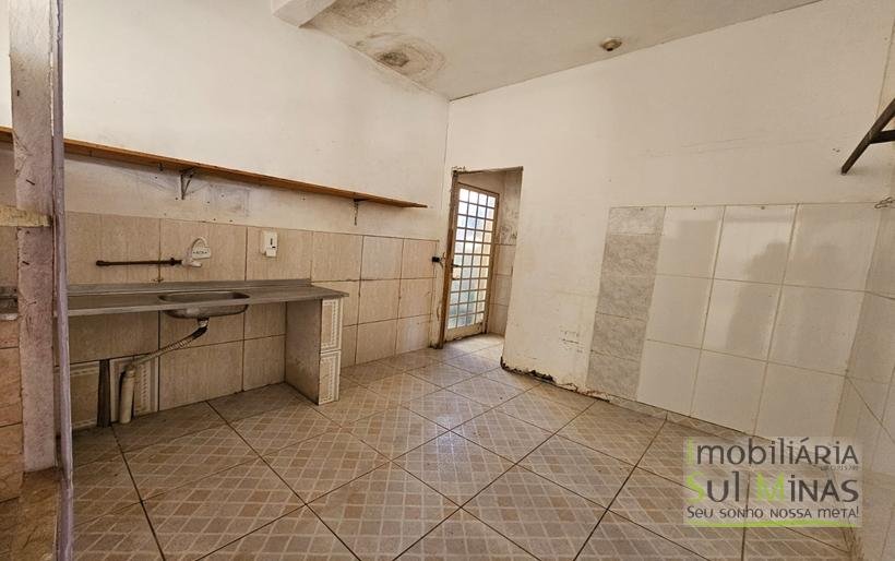 Salão comercial de 80m² para locação em Cambuí MG COD 2166 (5)