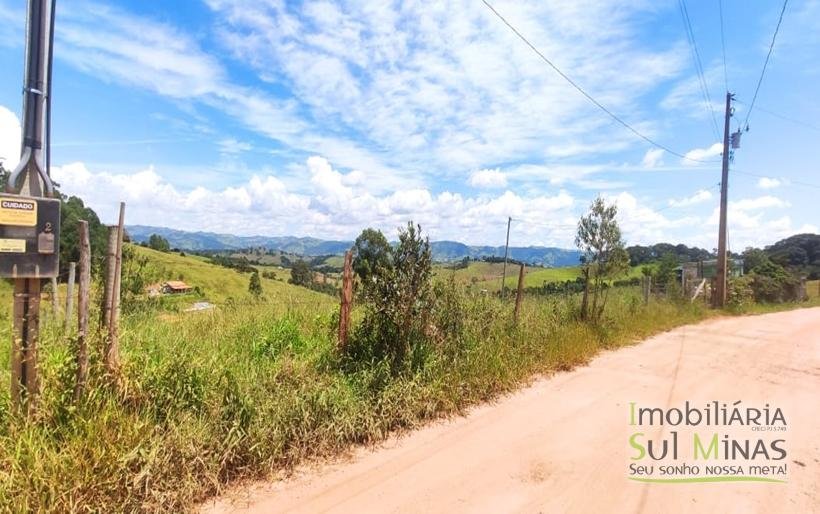 Terreno com 1.075 m² próximo a cidade à Venda em Cambuí MG COD 2169 (2)