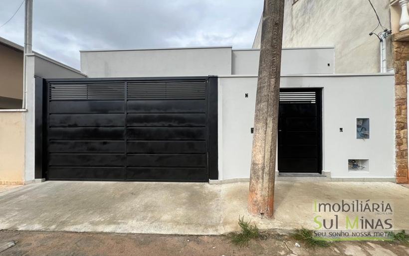 Casa de 148 m² plana nova para locação em Cambuí MG COD 2164 (2)