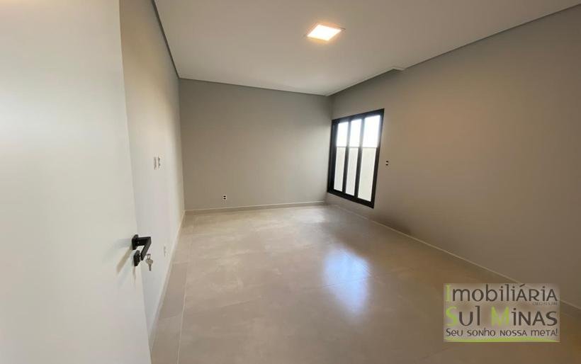 Casa moderna e de alto Padrão à Venda em Cambuí MG Cód. 1997 (50)