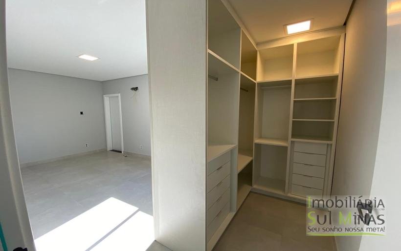 Casa moderna e de alto Padrão à Venda em Cambuí MG Cód. 1997 (53)