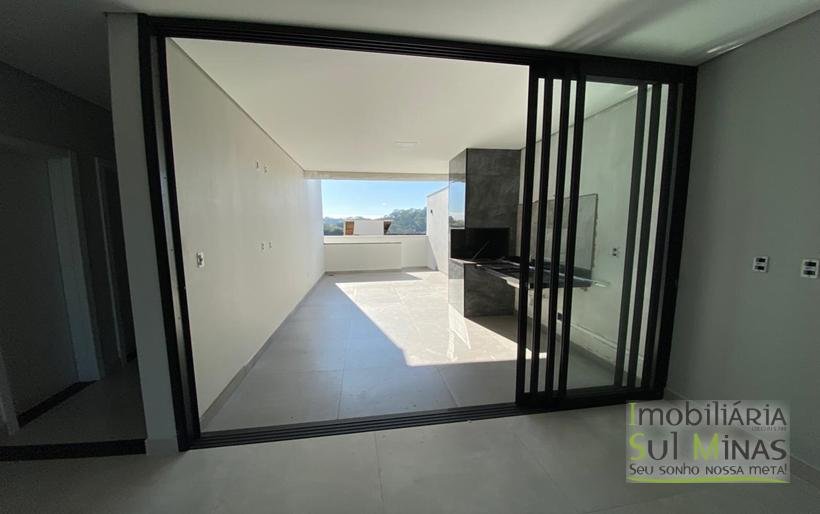 Casa moderna e de alto Padrão à Venda em Cambuí MG Cód. 1997 (62)