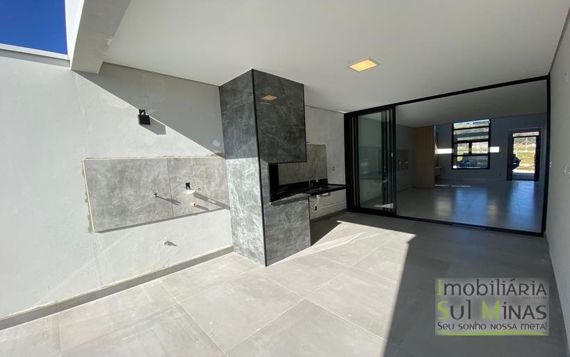 Casa moderna e de alto Padrão à Venda em Cambuí MG Cód. 1997 (69)