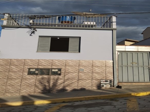 Casa para locação a poucos minutos do Centro de Cambuí MG COD2201 (1)