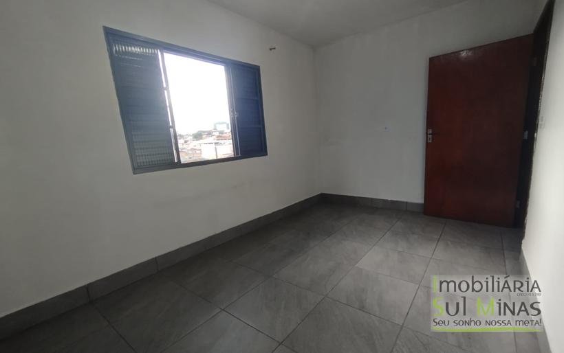 Casa para locação a poucos minutos do Centro de Cambuí MG COD2201 (10)