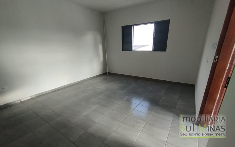 Casa para locação a poucos minutos do Centro de Cambuí MG COD2201 (8)