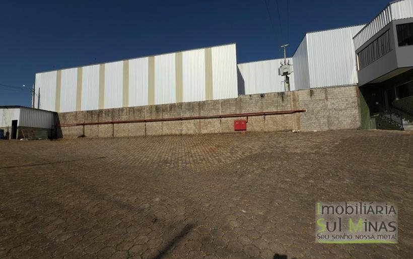 Galpão para Locação com 2.000 m² em CambuíMG – Estrutura Completa para Sua Empresa COD2197