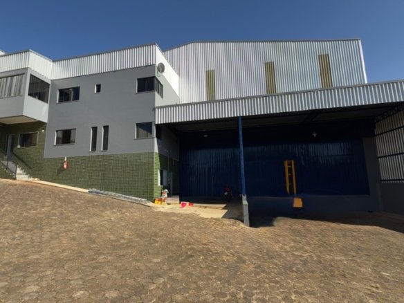 Galpão para Locação com 2.000 m² em CambuíMG – Estrutura Completa para Sua Empresa COD2197 (1)