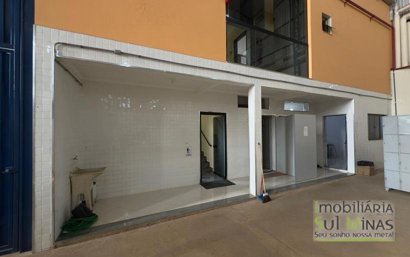Galpão para Locação com 2.000 m² em CambuíMG – Estrutura Completa para Sua Empresa COD2197 (13)
