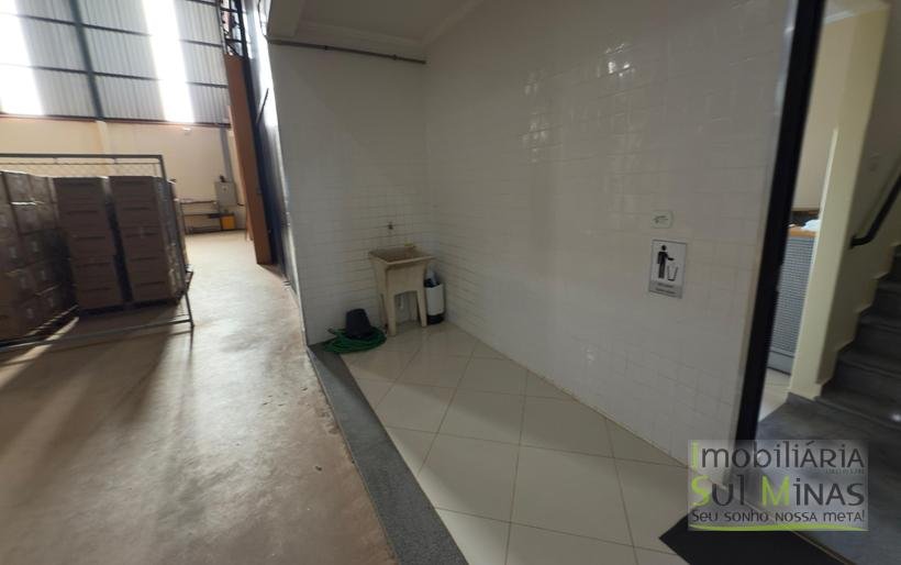 Galpão para Locação com 2.000 m² em CambuíMG – Estrutura Completa para Sua Empresa COD2197 (15)